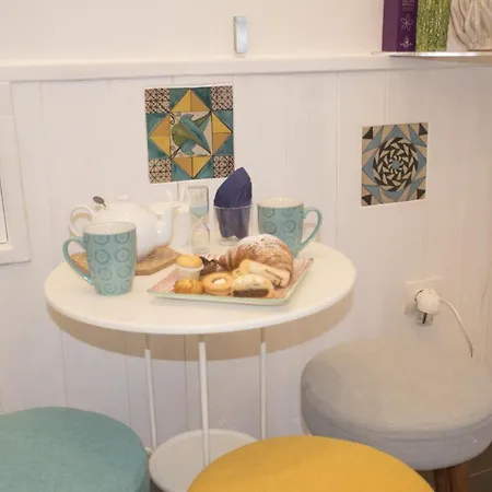 Nunzia Nocleg ze śniadaniem 3*